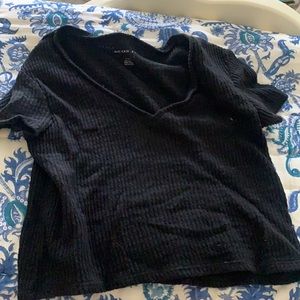 American eagle black crop tee